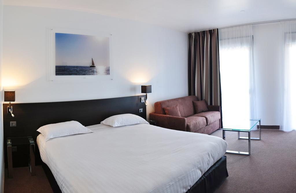 Golden Tulip Pornic Suites- Appart Hotel Екстериор снимка