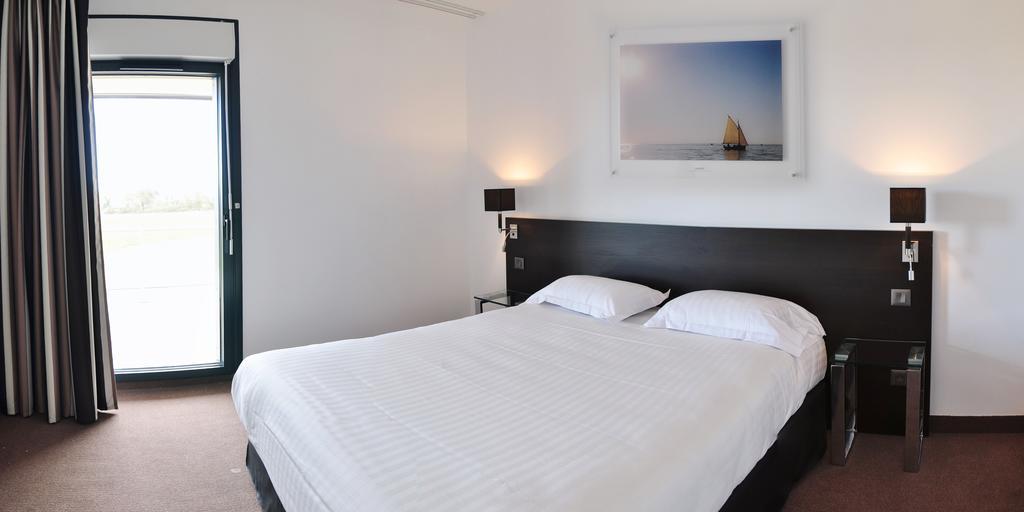 Golden Tulip Pornic Suites- Appart Hotel Екстериор снимка