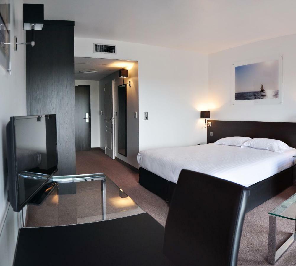 Golden Tulip Pornic Suites- Appart Hotel Екстериор снимка